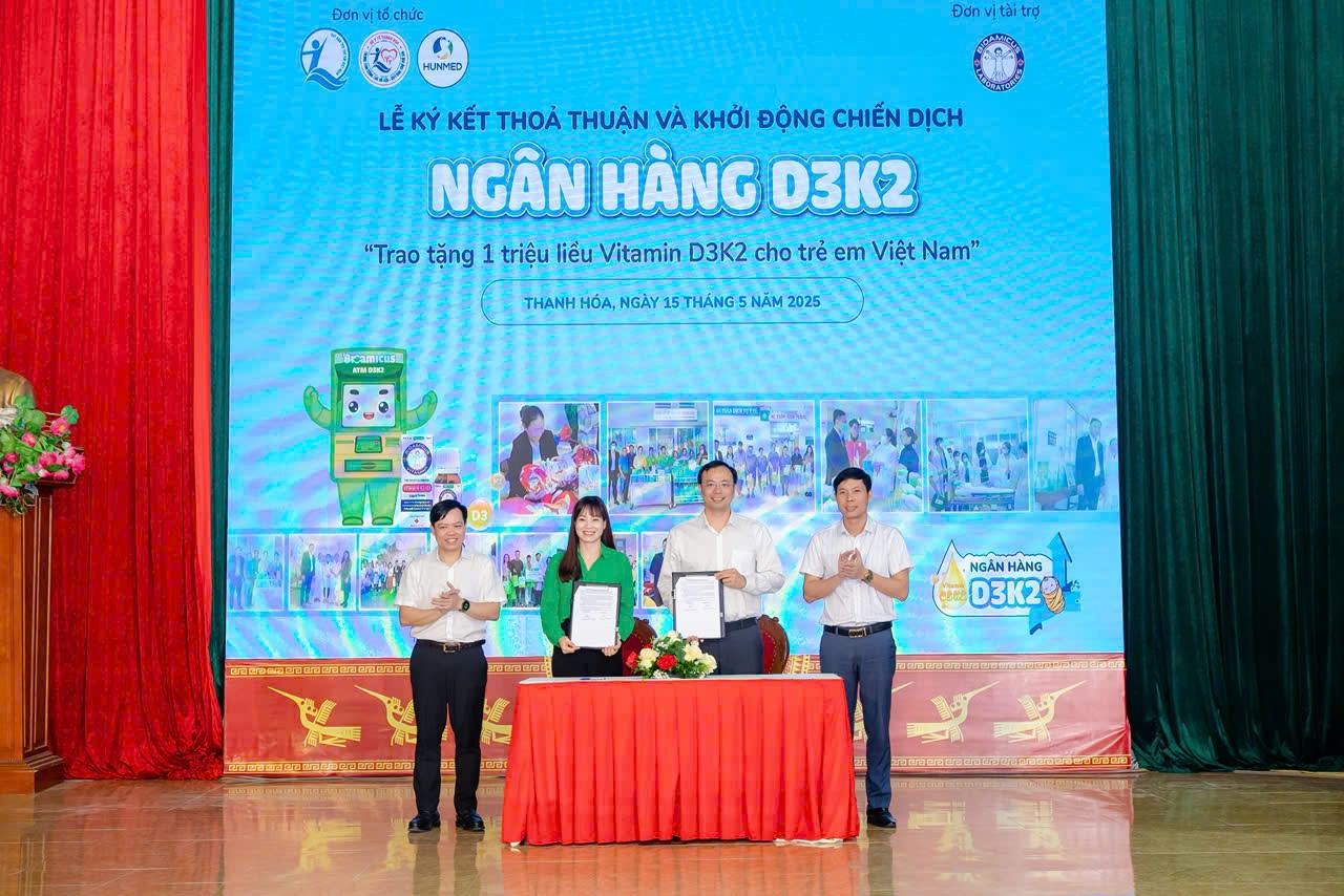 Ảnh: Lễ ký kết hợp tác giữa 2 bên diễn ra thành công tốt đẹp 