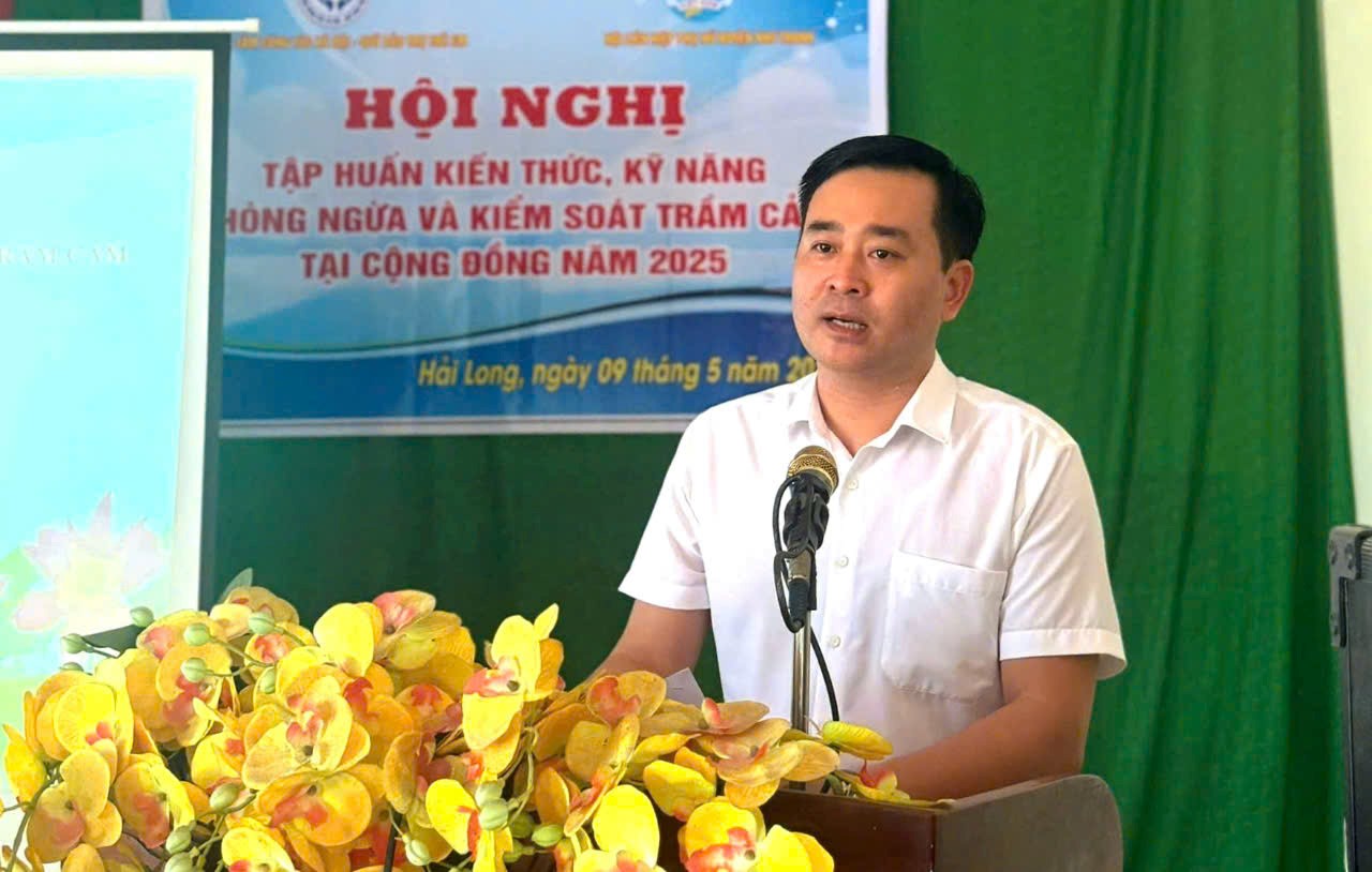 Ảnh: Ông Hoàng Duy Xuyên - Giám đốc Trung tâm Công tác Xã hội - Quỹ Bảo trợ trẻ em phát biểu.