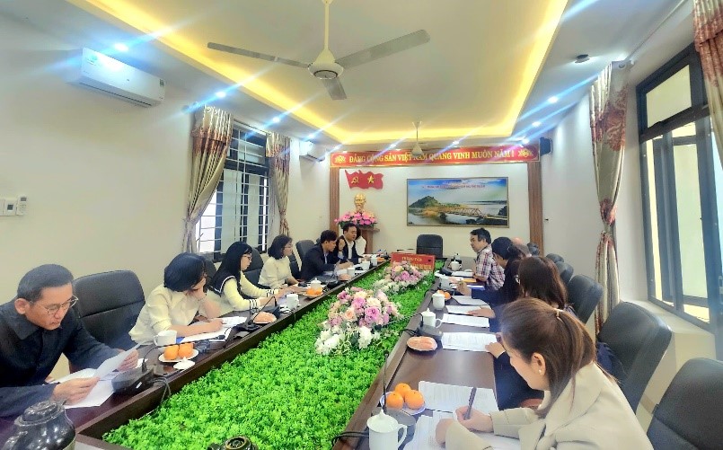 Toàn cảnh buổi Trao đổi kế hoạch nhân rộng mô hình dự án AIM-DiV tổ chức tại Trung tâm.