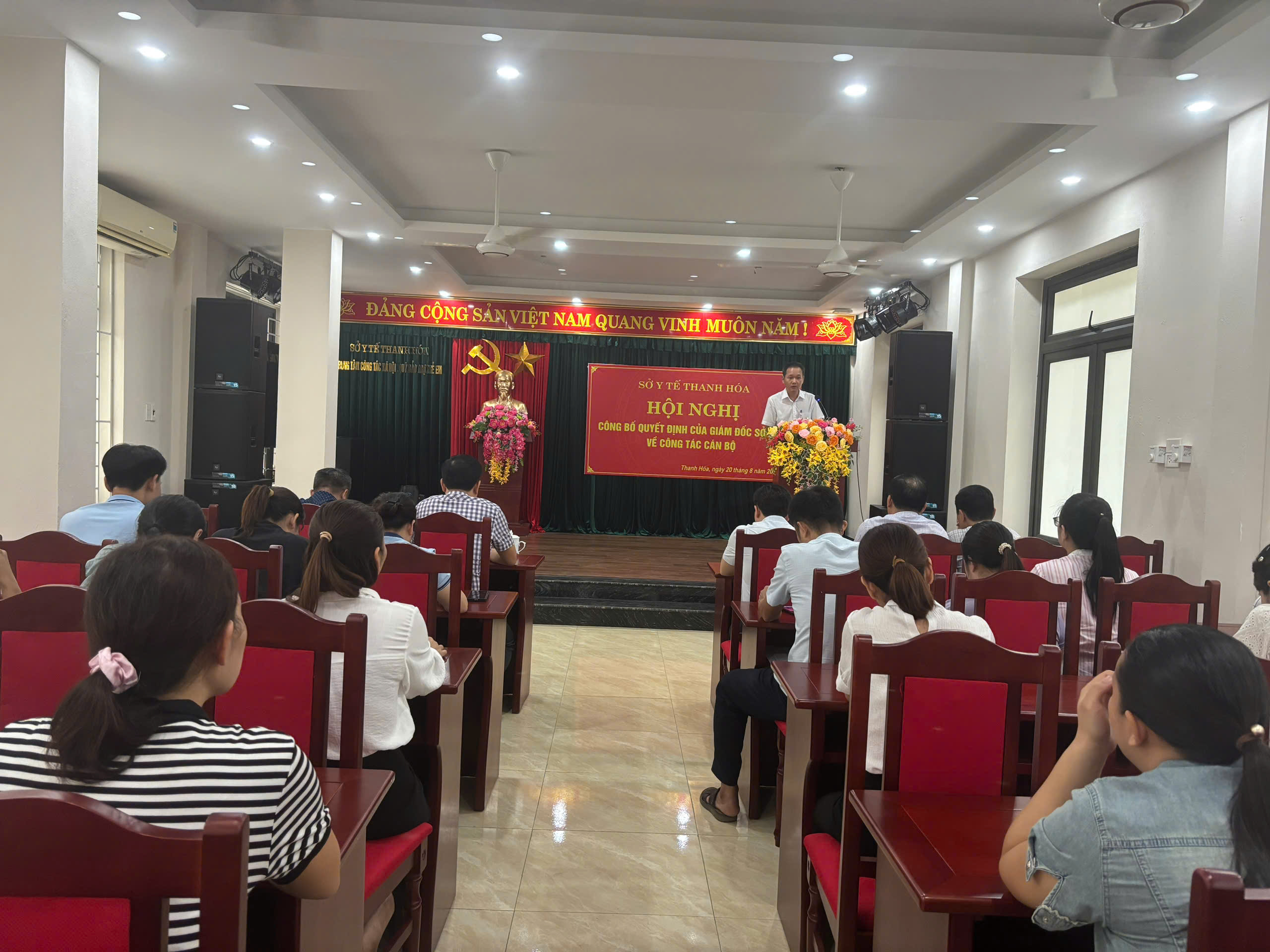 Ông Hồ Đại Thắng - Phó Giám đốc Trung tâm phát biểu nhận nhiệm vụ.